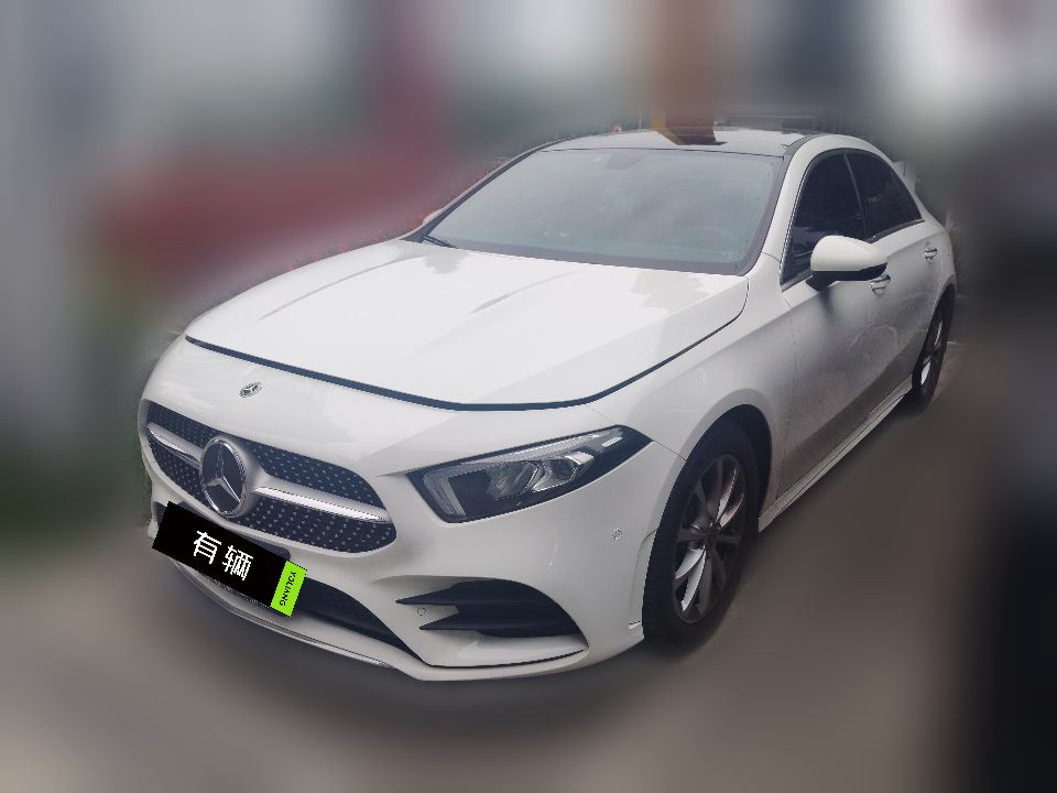Mercedes-Benz A 200 L 2021 1.3T DCT Dynamic