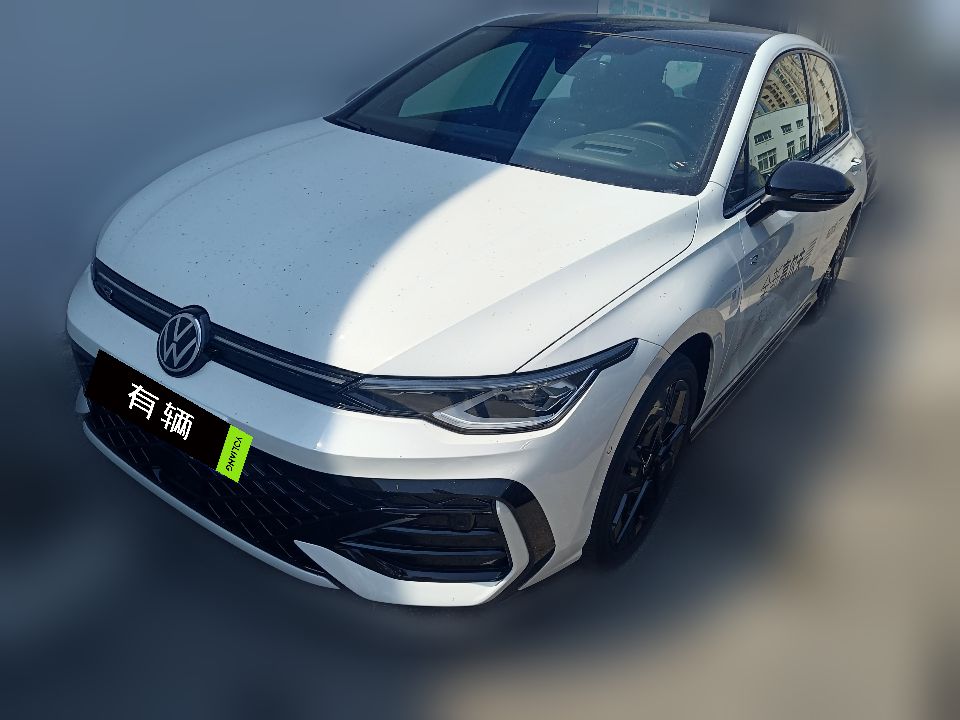 Volkswagen Golf 8 R-Line 2025 1.5TSI DCT 300TSI