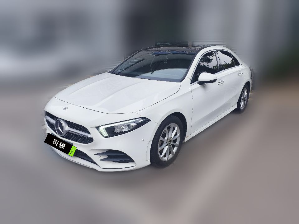 Mercedes-Benz A 200 L 2022 1.3T DCT Sport