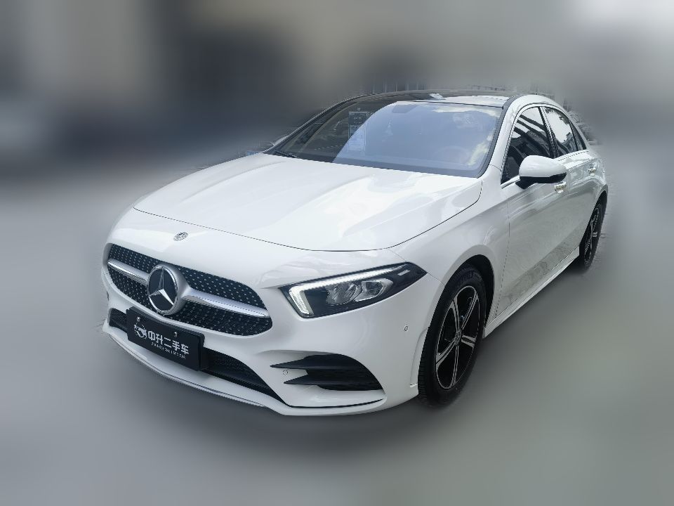 Mercedes-Benz A 200 L 2022 1.3T DCT Fashion Facelift 3