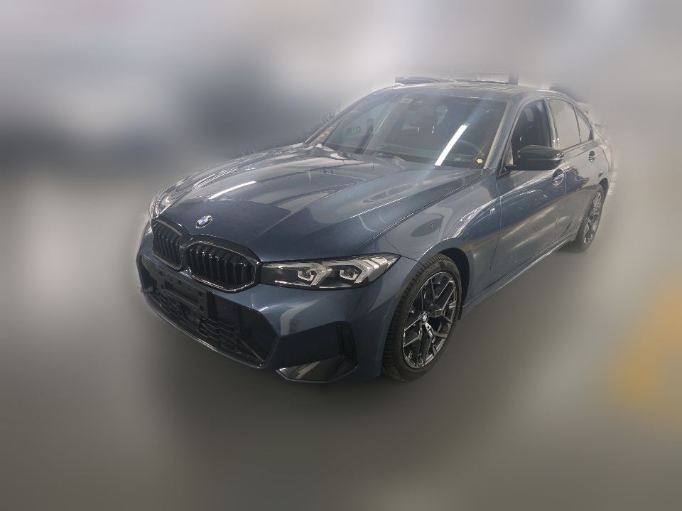 BMW 330i 2025 2.0T AT M Sport Night Package