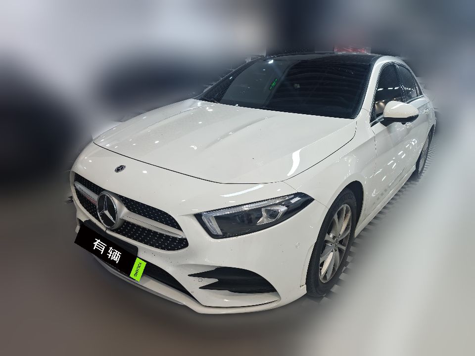 Mercedes-Benz A 200 L 2021 1.3T DCT Dynamic