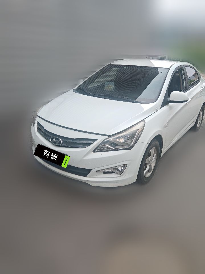 Hyundai Reina 2016 1.4 MT GLS Smart