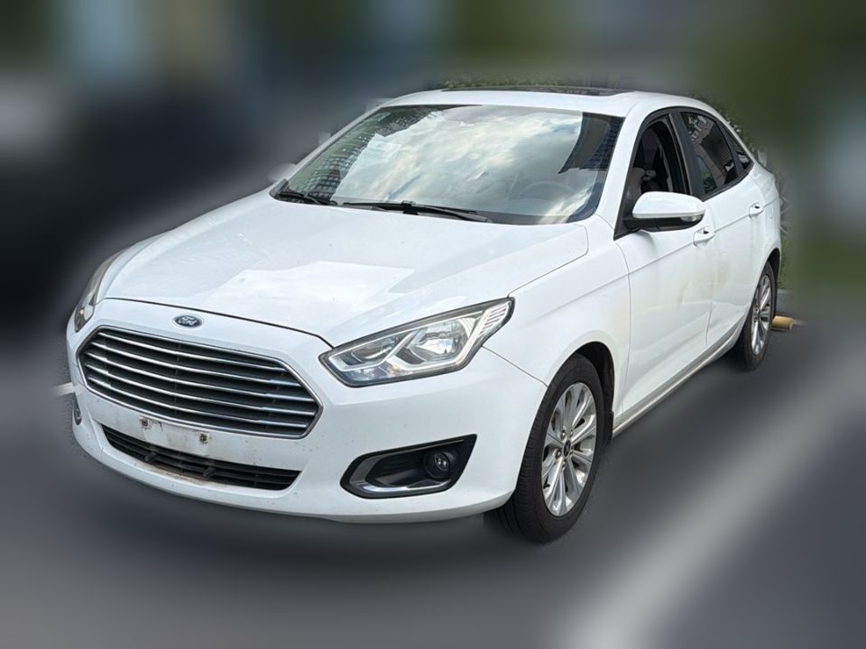 Ford Escort 2015 1.5 AT Fashion