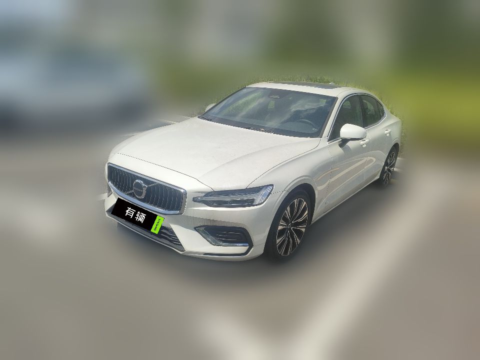 Volvo S60 48V 2025 2.0T DCT B4 Luxury