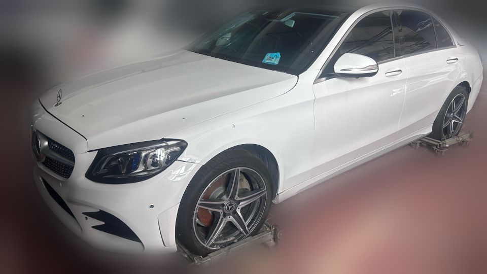 Mercedes-Benz C 300 L 2019 2.0T AT Sport