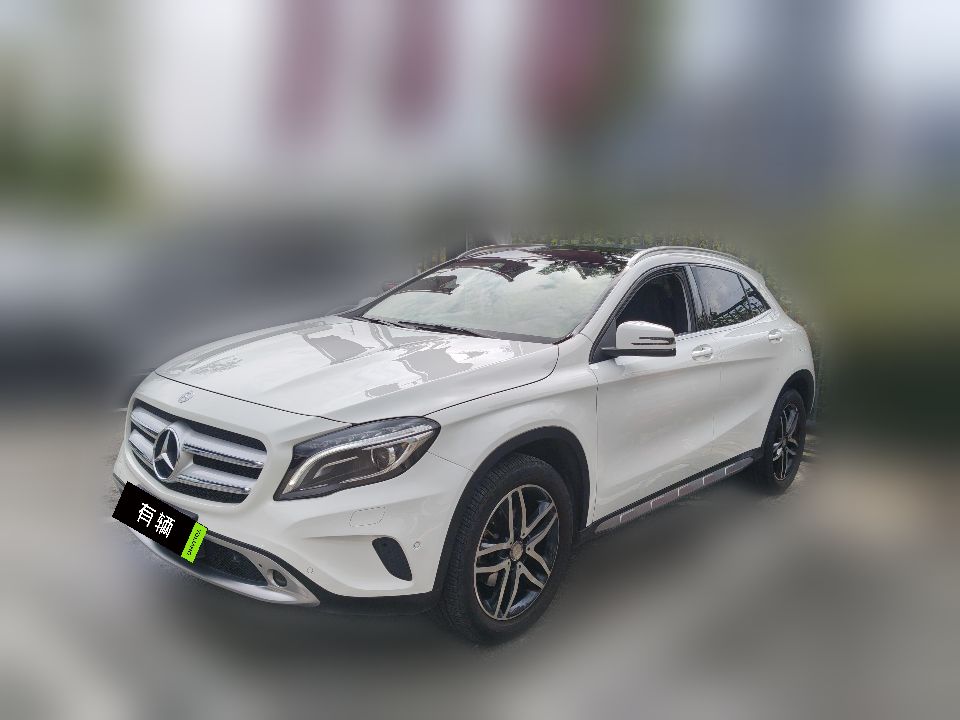 Mercedes-Benz GLA 200 2016 1.6T DCT Fashion