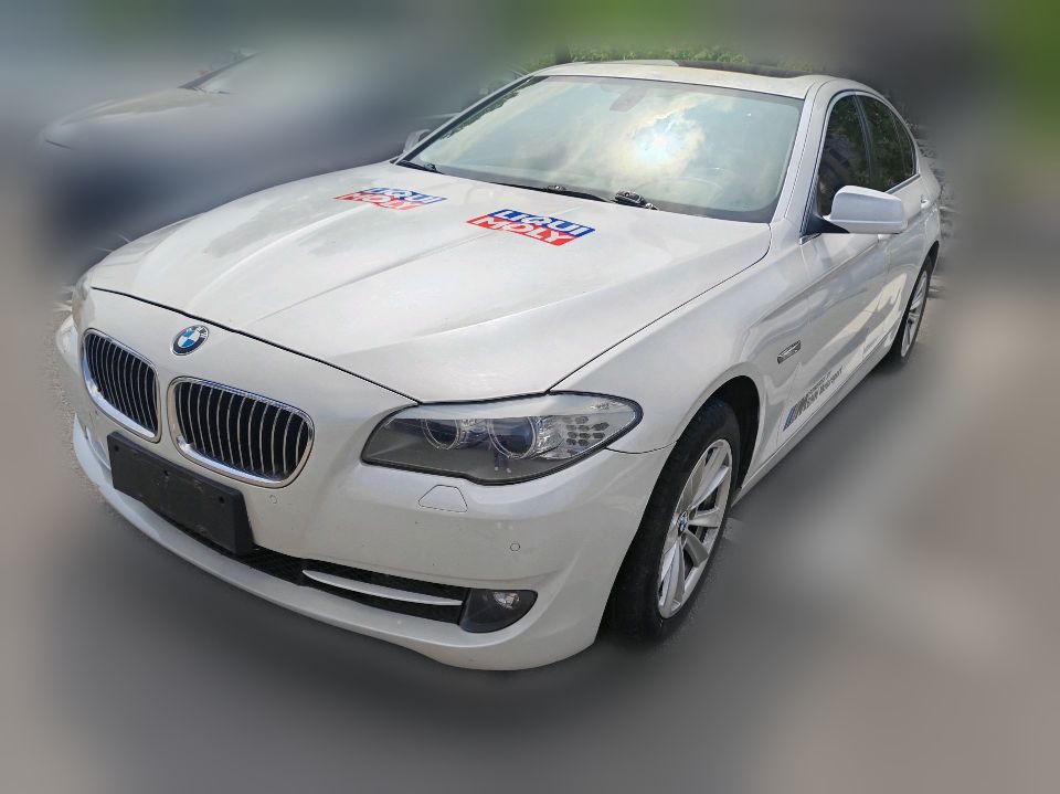 BMW 520i 2012 2.0T AT Elegant