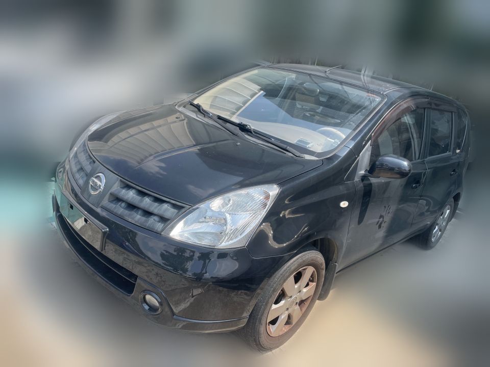 Nissan Livina 2009 1.6 AT Versatile