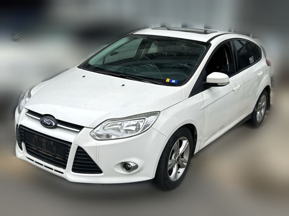 Ford Focus Hatchback 2012 1.6 MT Fashion