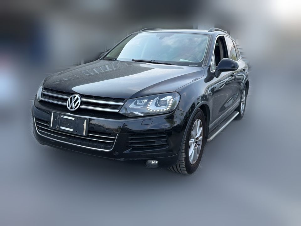 Volkswagen Touareg 2011 3.0TSI AT V6 High Spec