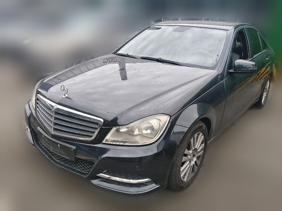 Mercedes-Benz C 180 CGI 2013 1.8T AT Classic