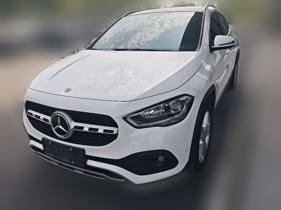 Mercedes-Benz GLA 180 2022 1.3T DCT Facelift