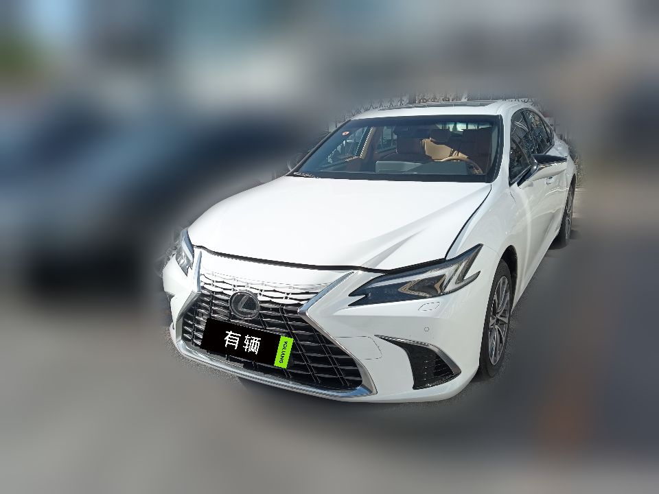 Lexus ES200 2025 2.0 CVT Premium