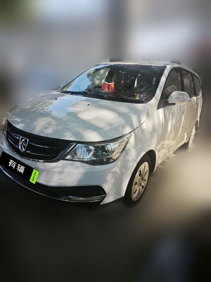 Baojun 730 2016 1.5T Manual Standard 7-Seater