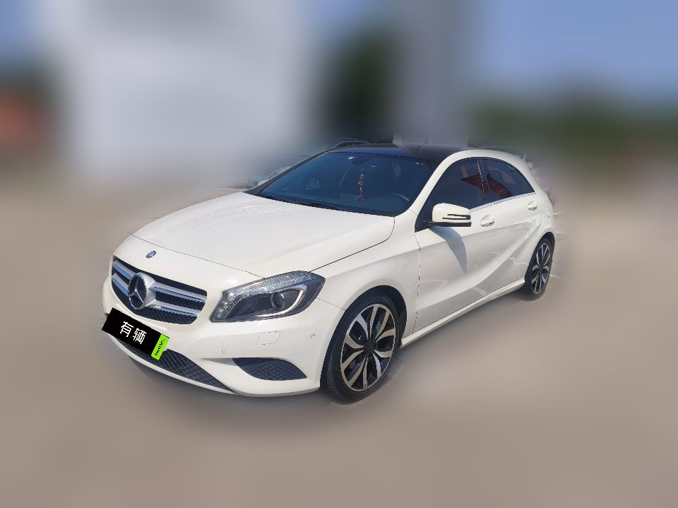 Mercedes-Benz A 200 2015 1.6T DCT