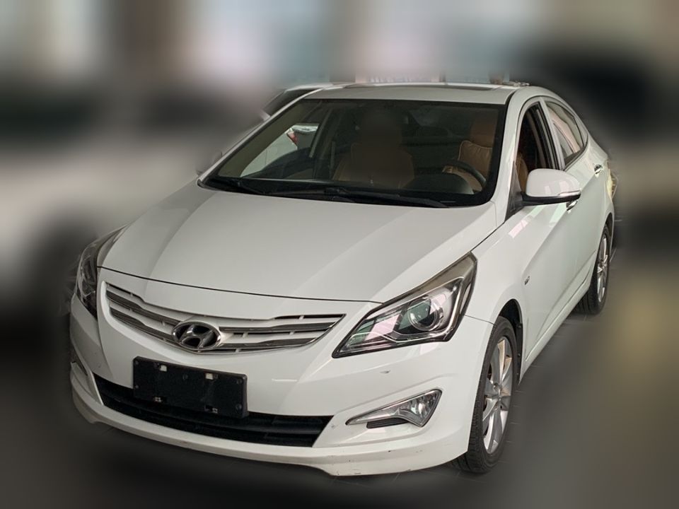 Hyundai Verna 2014 1.4 MT TOP