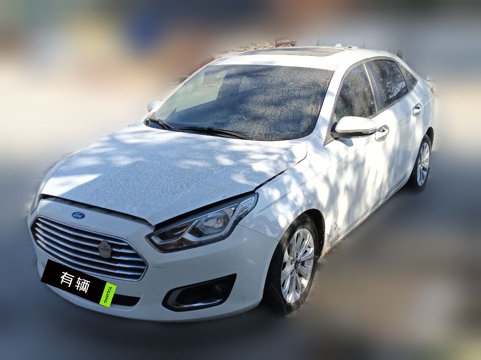Ford Escort 2015 1.5 MT Fashion