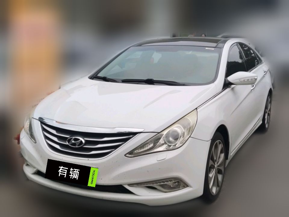 Hyundai Sonata 8th Gen 2013 2.4 AT Luxury