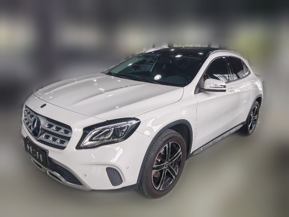 Mercedes-Benz GLA 200 2018 1.6T DCT Fashion