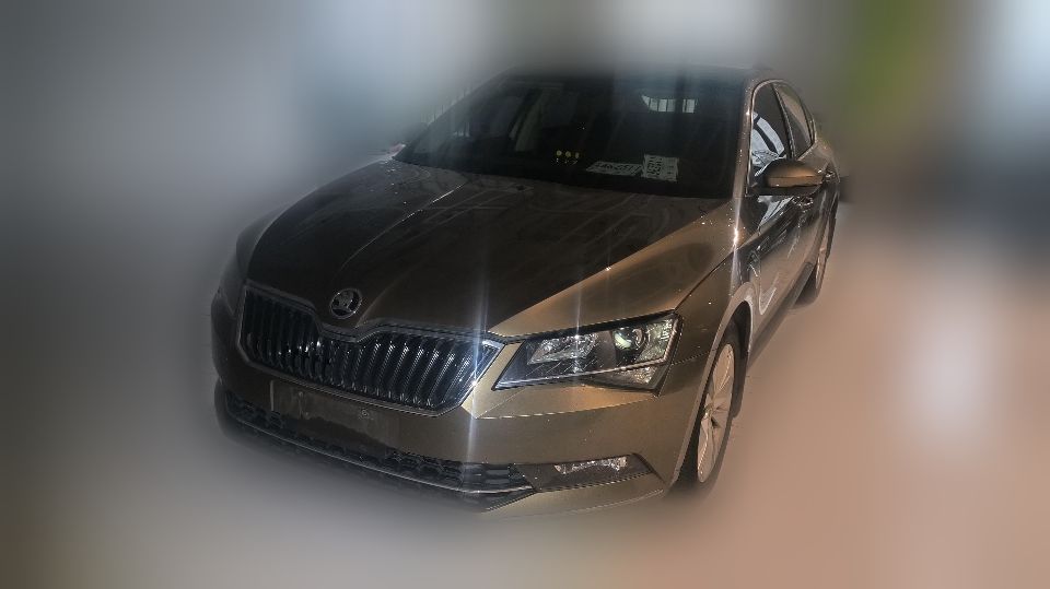 Skoda Superb 2016 1.8TSI DCT TSI330 Progress Edition