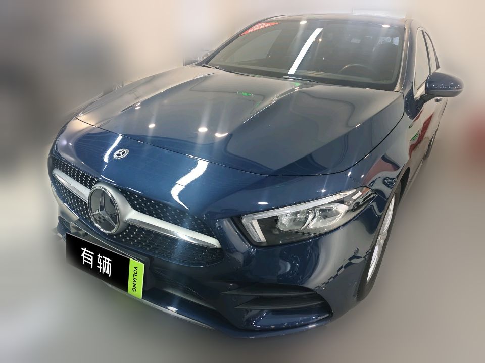 Mercedes-Benz A 200 L 2019 1.3T DCT Sport