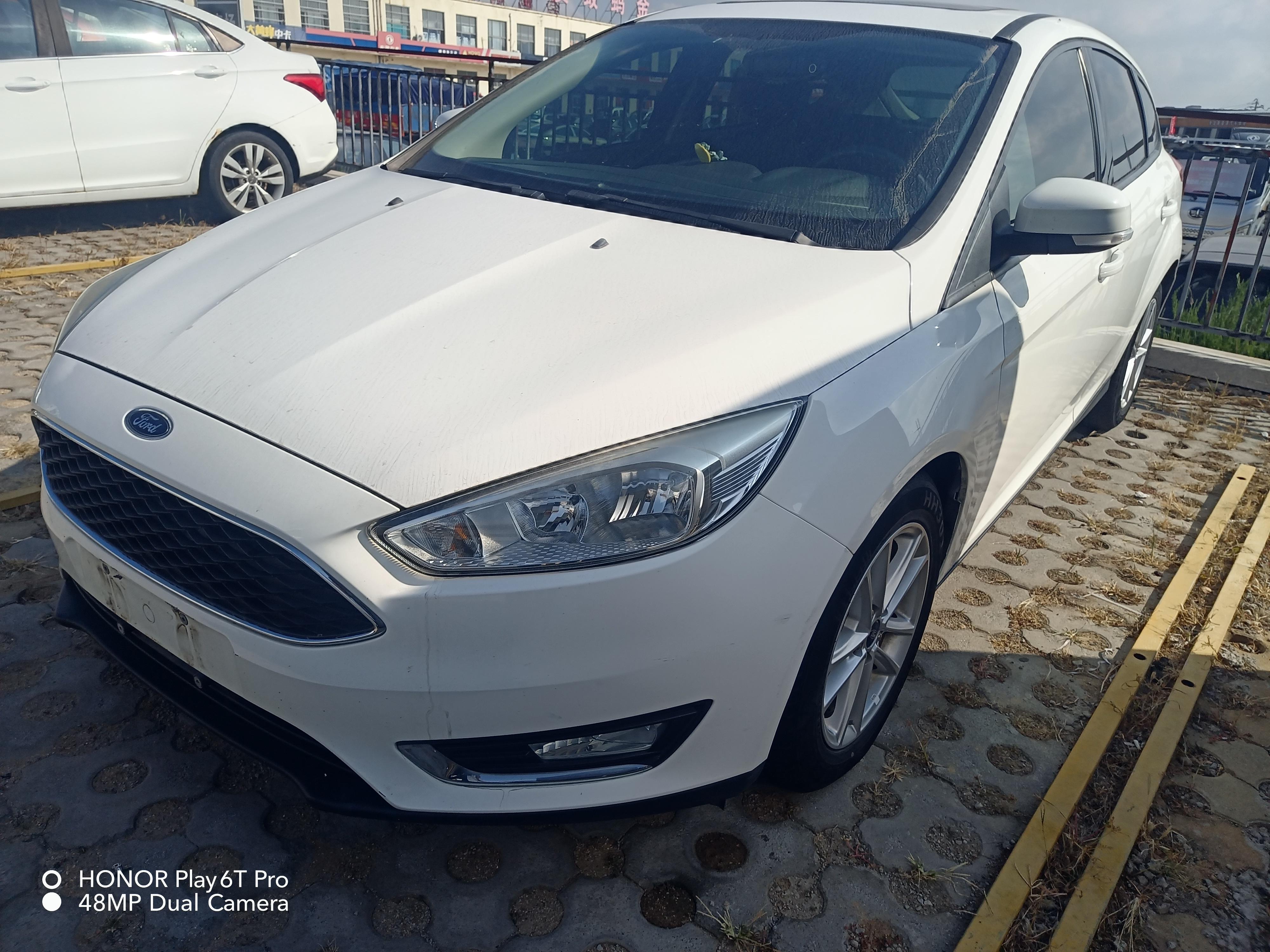 Ford Focus Hatchback 2015 1.0GTDi AT EcoBoost 125 Sport