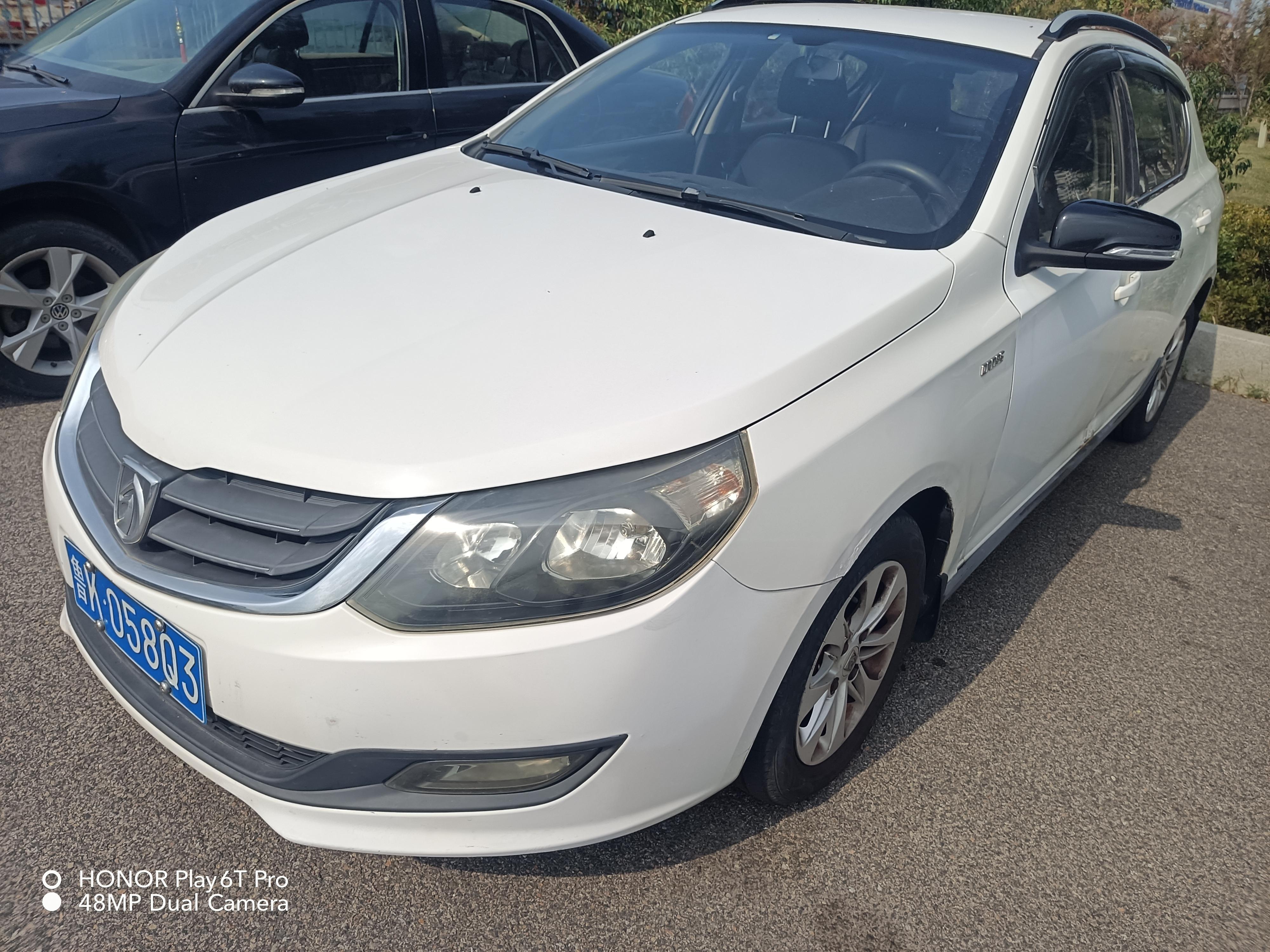 Baojun 610 2014 1.5 MT Standard