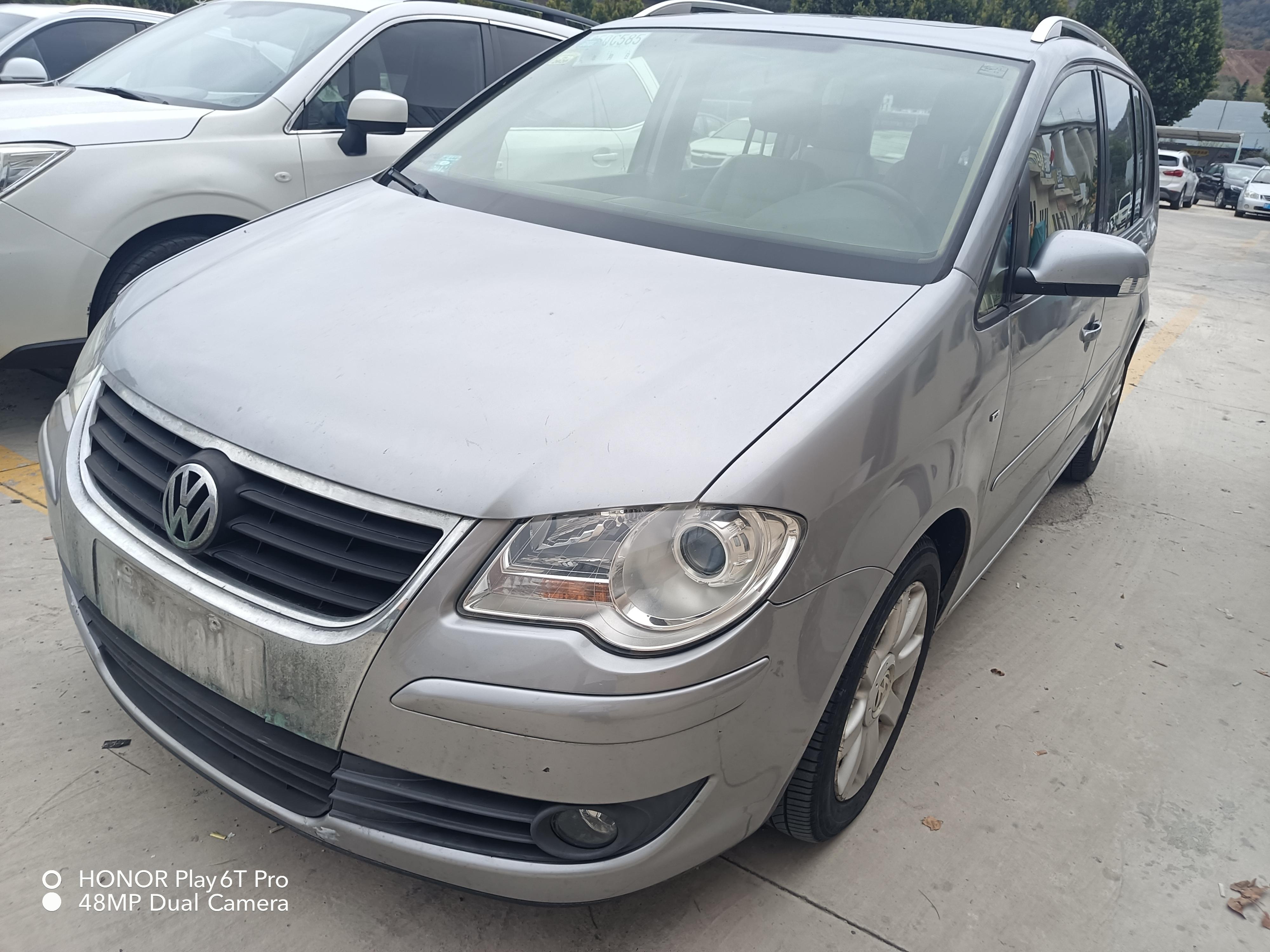 Volkswagen Touran 2009 2.0 AT 5-Seater Comfort Edition