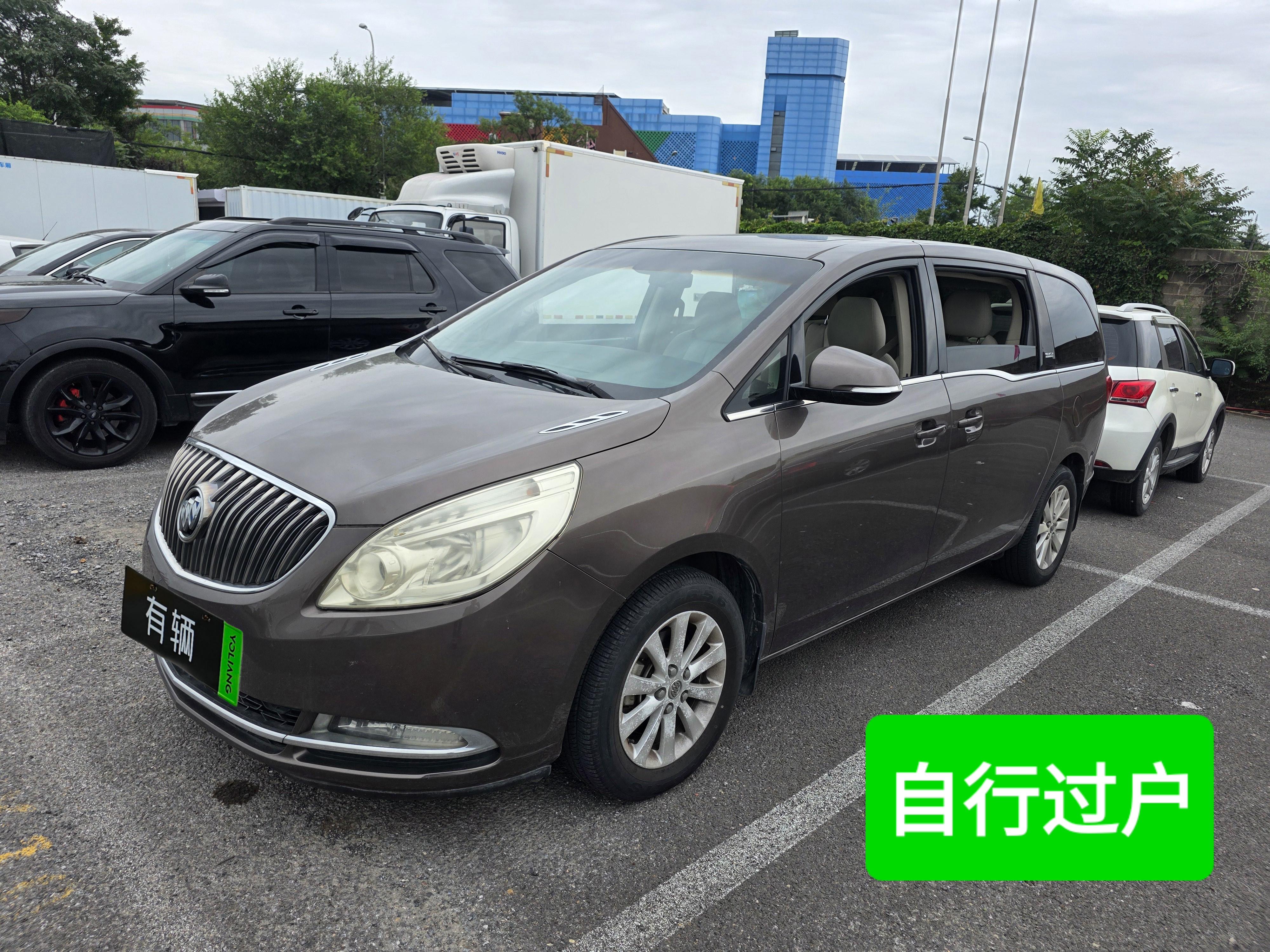 Buick GL8 Luxury Business 2014 2.4 AT CT Comfort