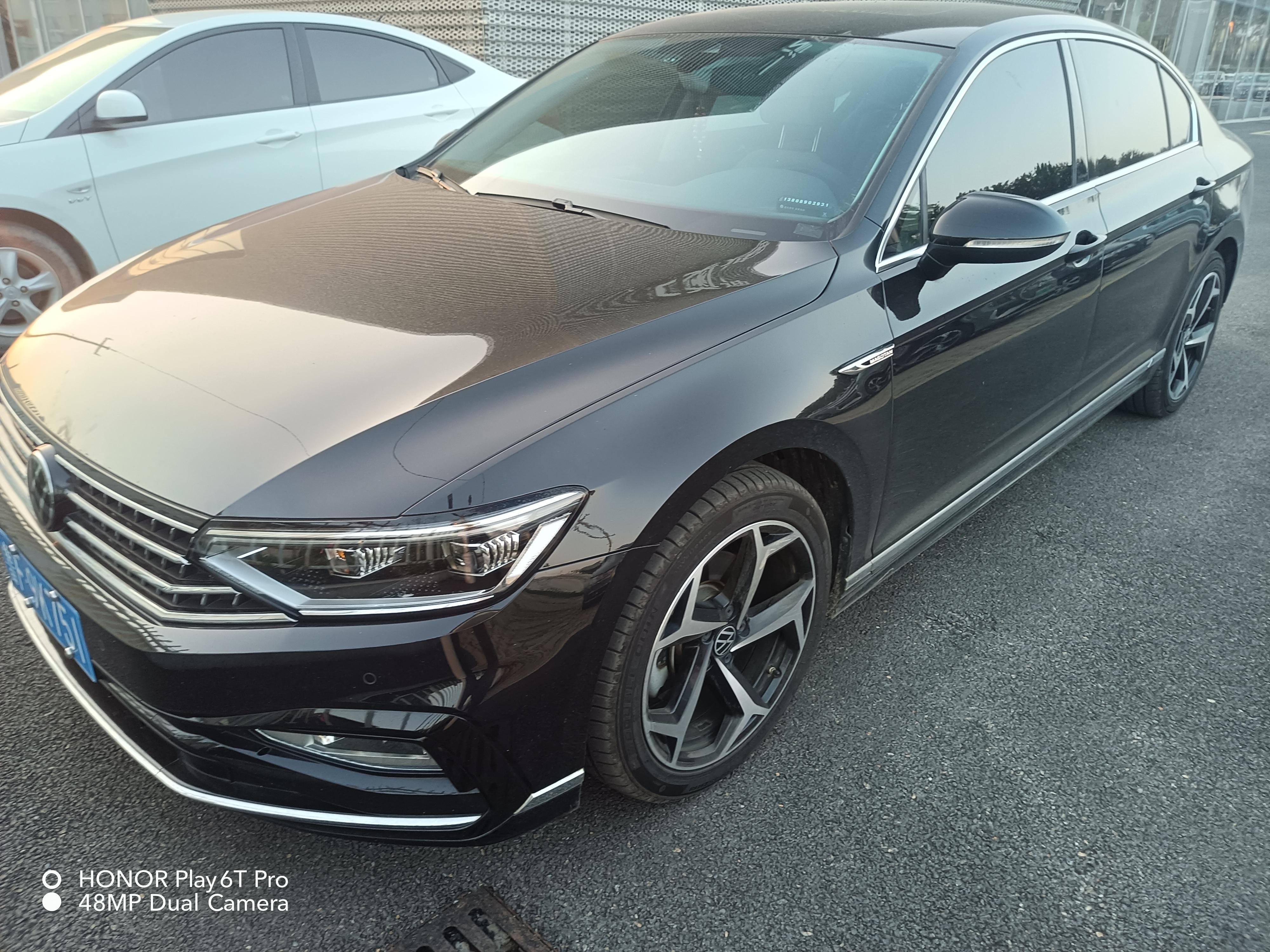 Volkswagen Magotan 2023 2.0TSI DCT 330TSI 2 Million Anniversary Edition Leading