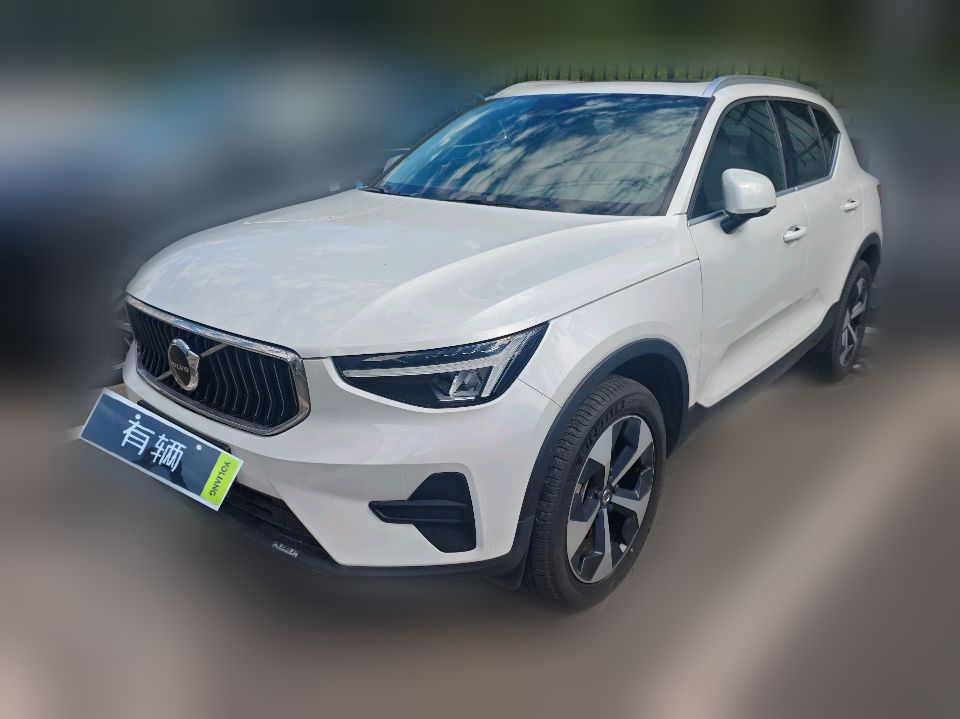 Volvo XC40 48V 2025 2.0T DCT B4 AWD Premium Luxury