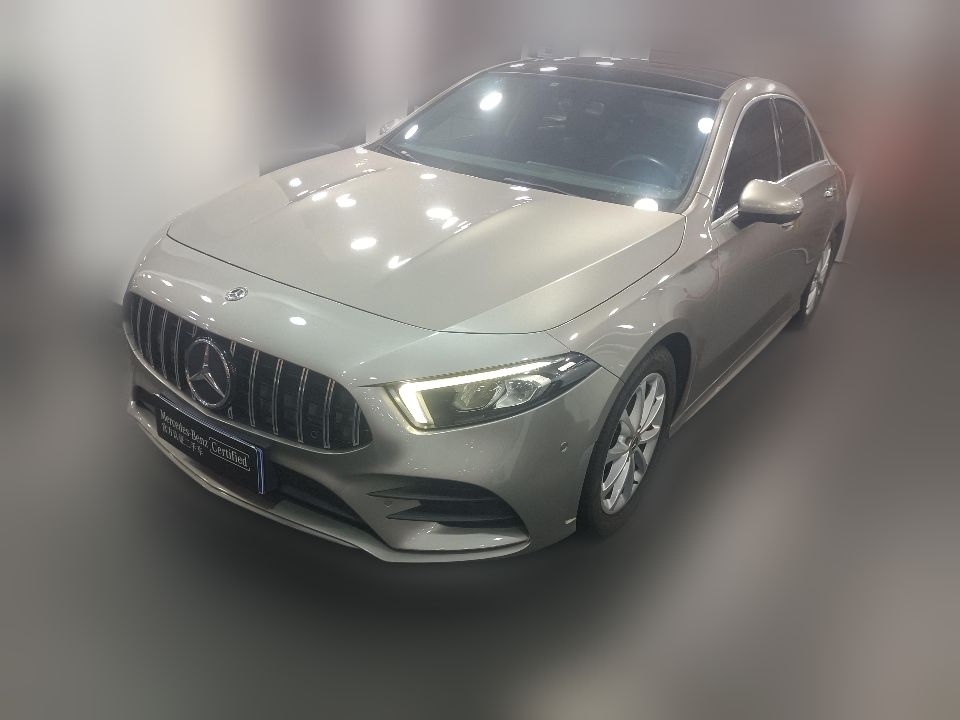 Mercedes-Benz A 200 L 2019 1.3T DCT Sport