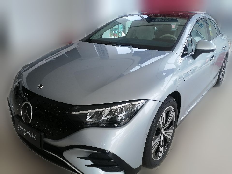 Mercedes-Benz EQE 500 4MATIC 2025 EQE 500 4MATIC Luxury
