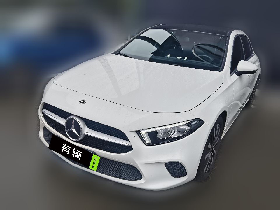 Mercedes-Benz A 200 2021 1.3T DCT Sport