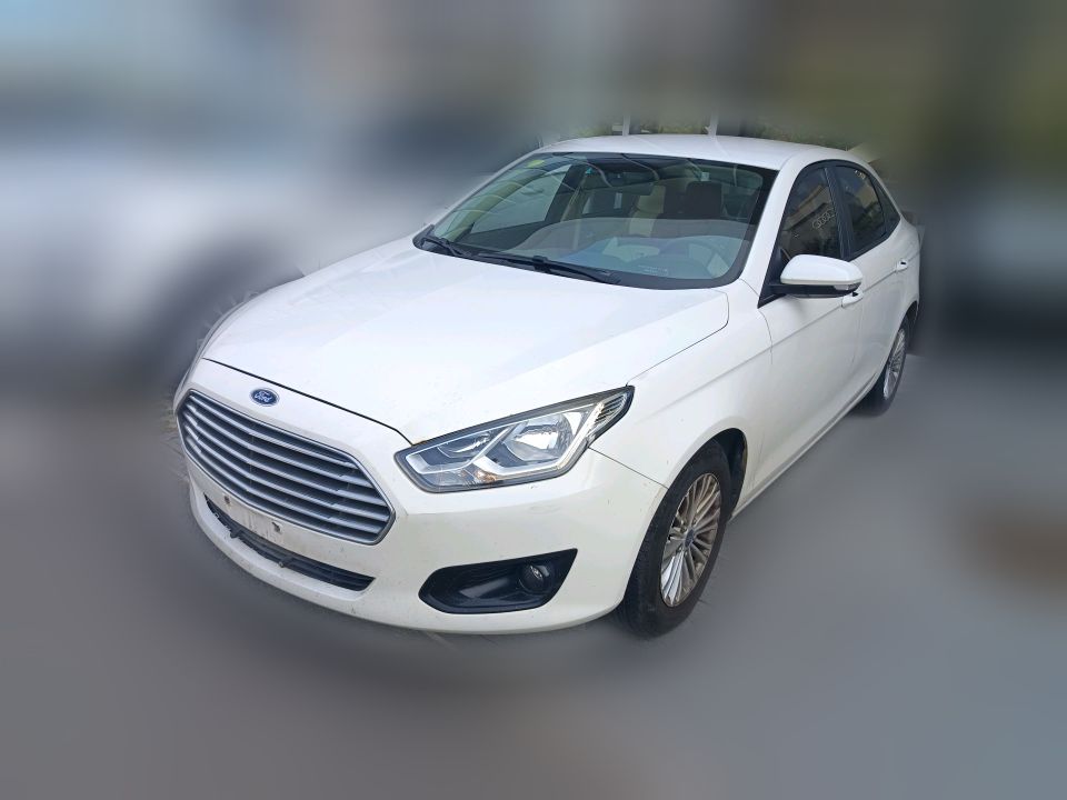 Ford Escort 2015 1.5 MT Comfort