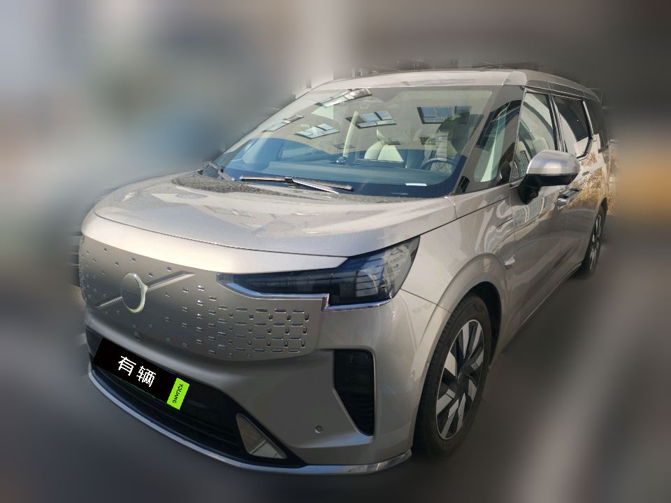 Volvo EM90 2025 Ultra 6-seat