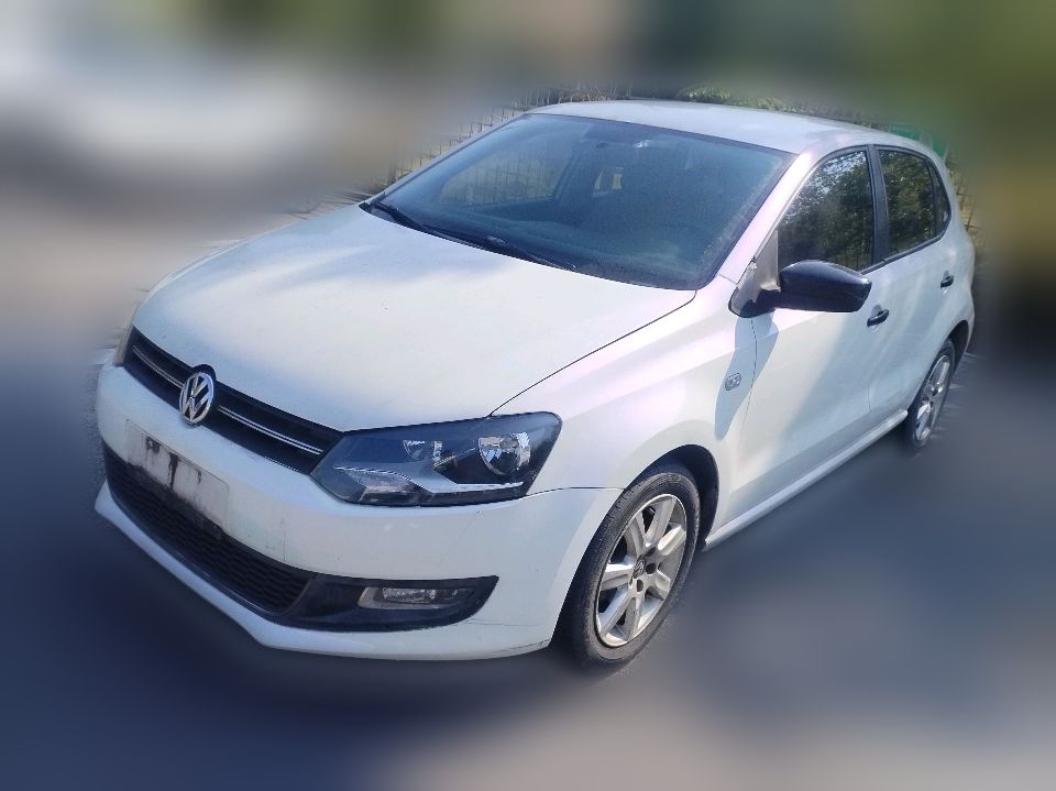 Volkswagen Polo 2013 1.4 AT Comfort