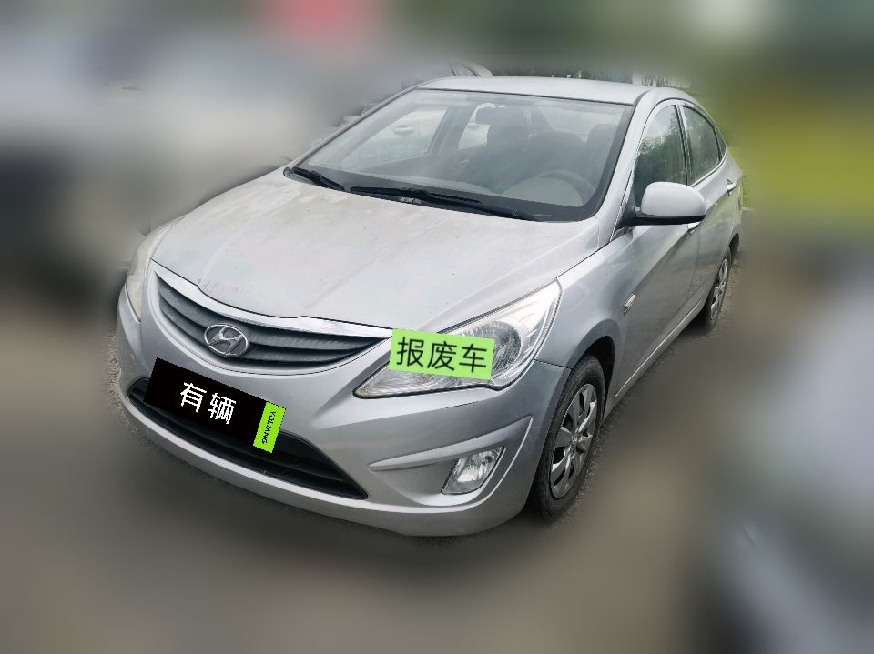 Hyundai Verna Sedan 2010 1.4 MT GS Comfort