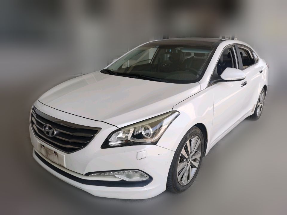 Hyundai Mistra 2014 2.0 AT TOP Flagship