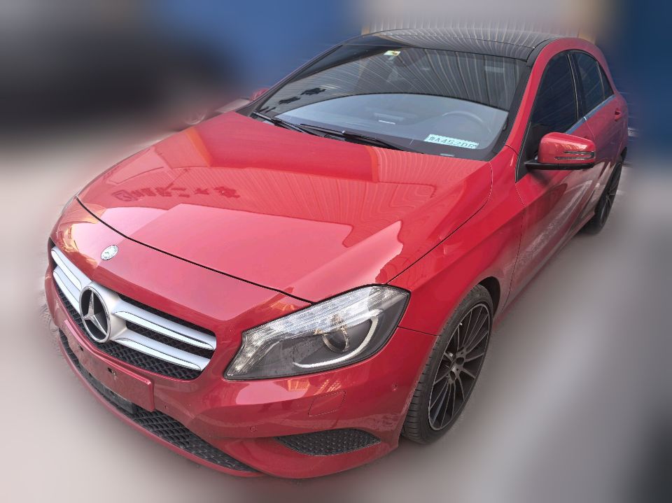 Mercedes-Benz A 200 2015 1.6T DCT