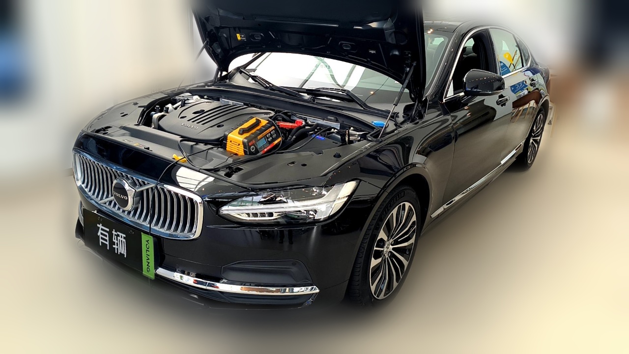 Volvo S90 48V 2025 2.0T AT B5 Elite Luxury