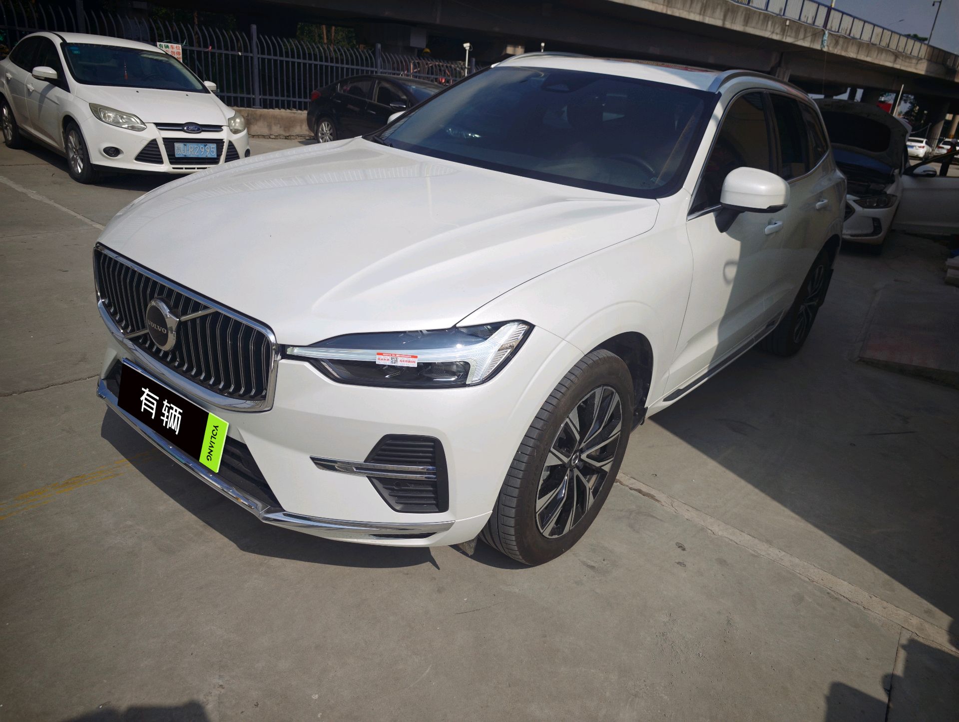 Volvo XC60 48V 2024 2.0T AT B5 AWD Luxury