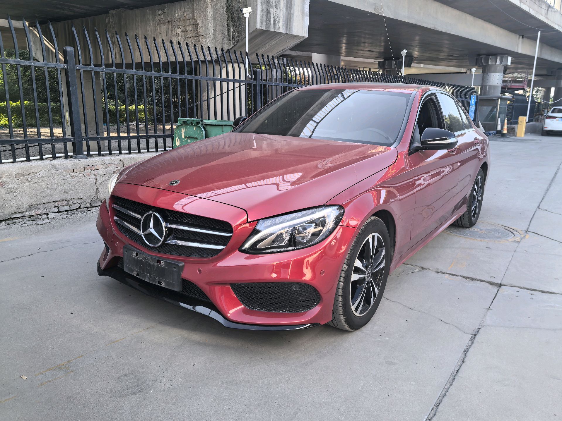 Mercedes-Benz C 200 2018 2.0T AT Sport