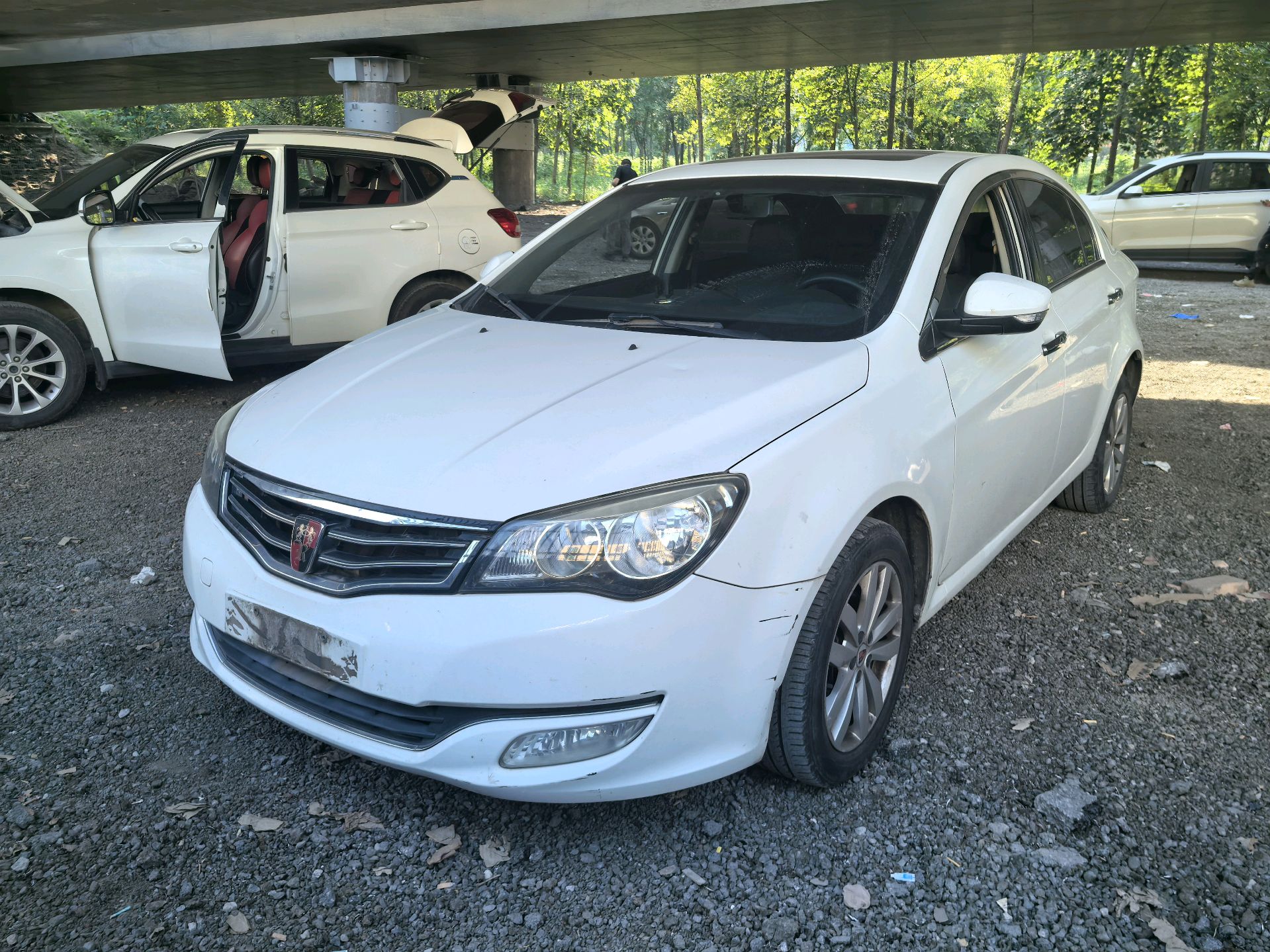Roewe 350C 2014 1.5 MT Quick Edition