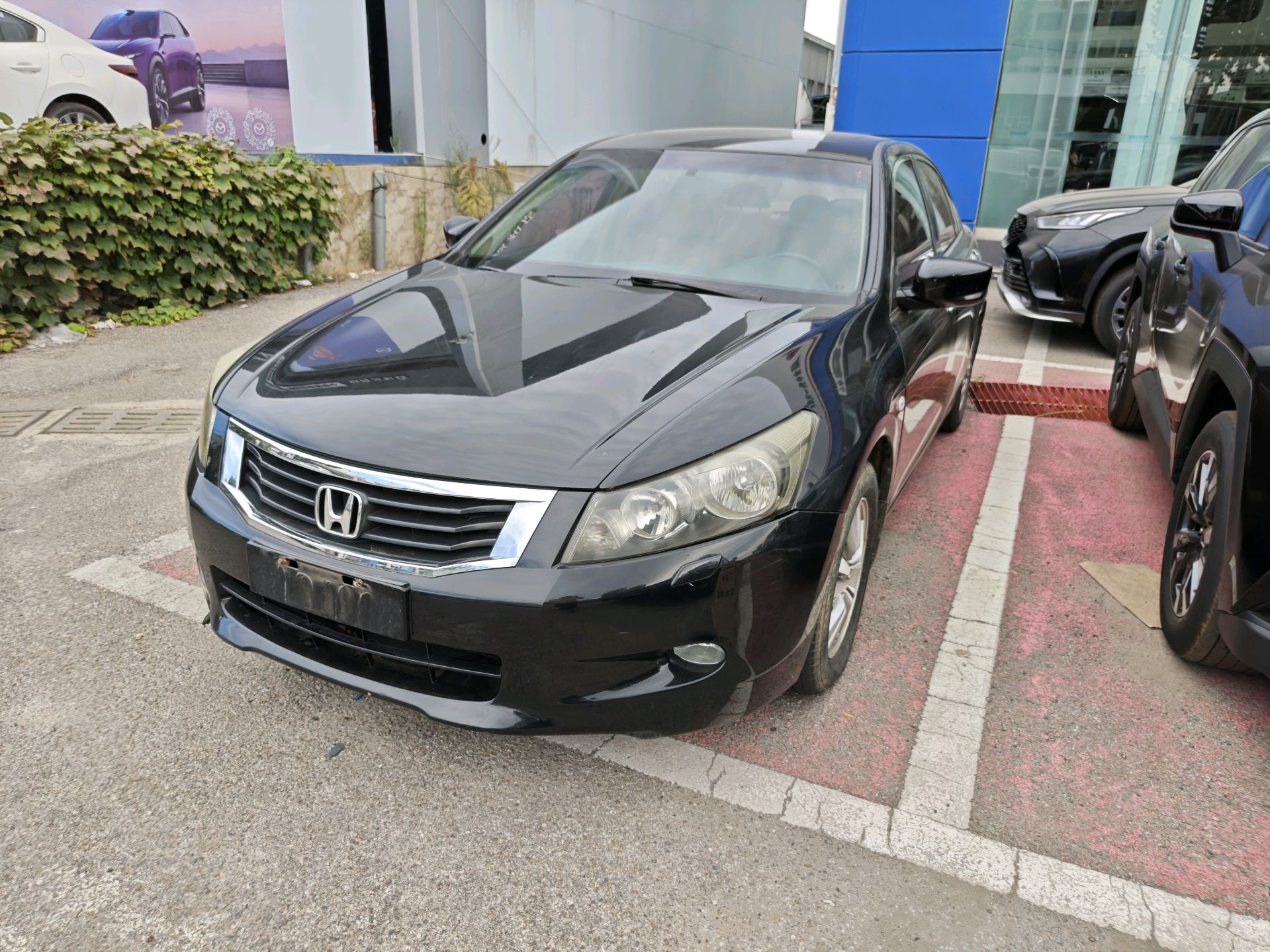 Honda Accord 8th Gen 2010 2.0 AT EX Standard
