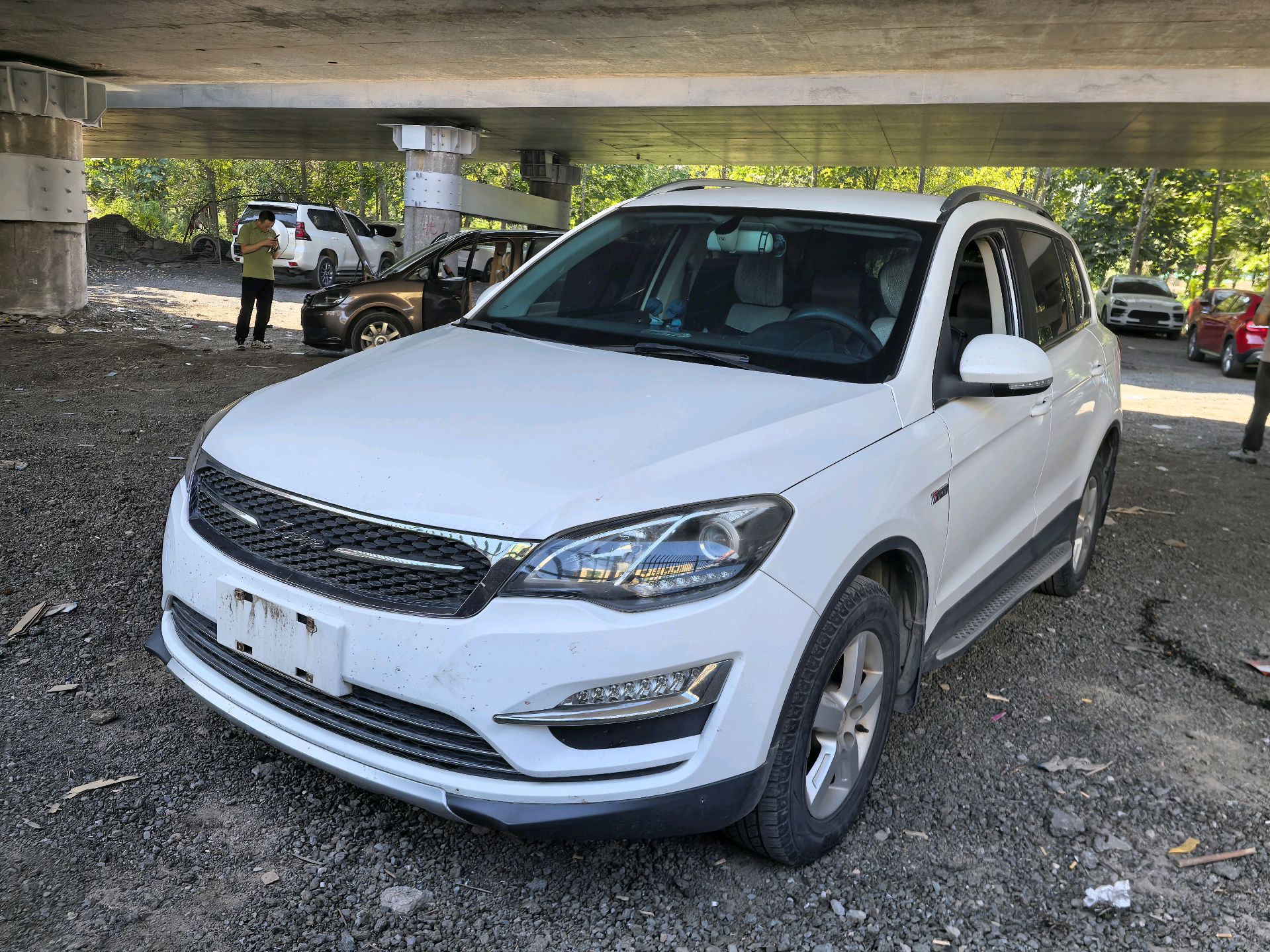 Zotye Damai X5 2015 1.5T Manual Elite 5-Seater