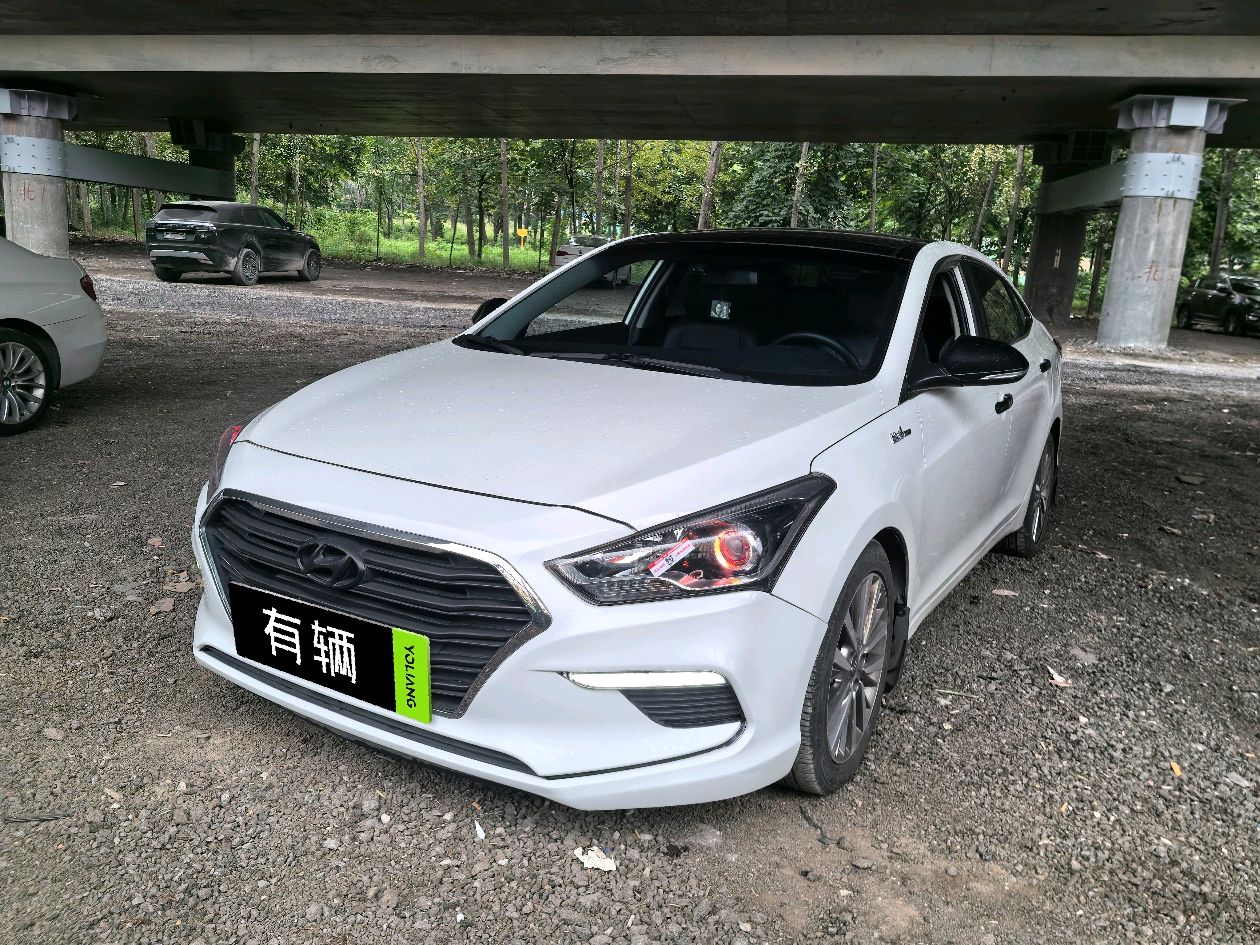 Hyundai Mistra 2017 1.8 AT GLS Smart
