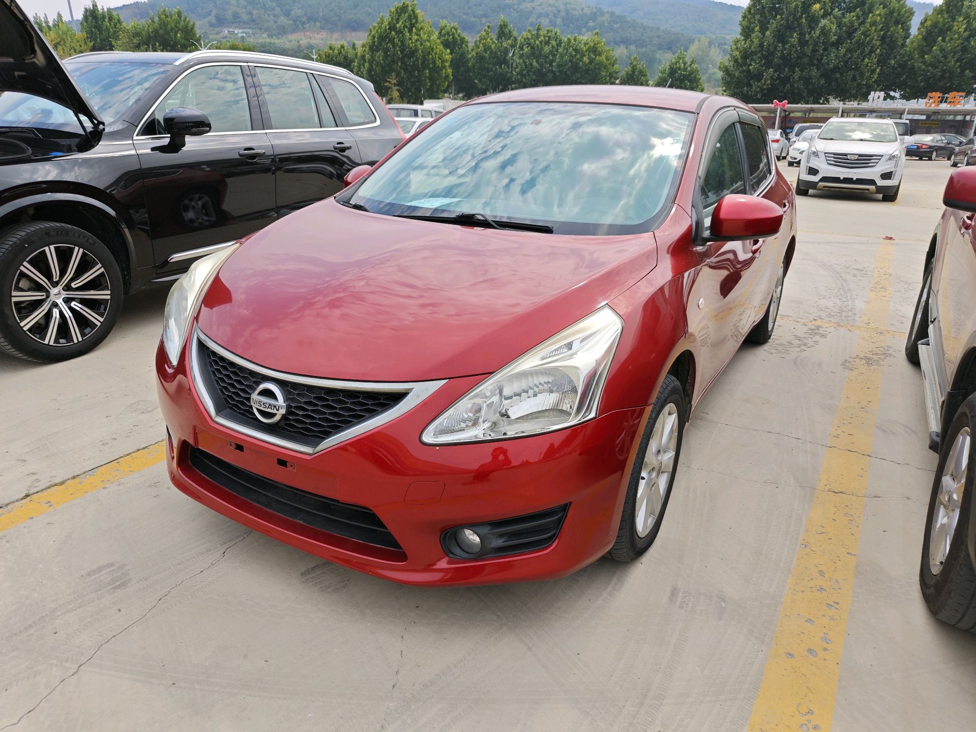 Nissan Tiida 2011 1.6 CVT XE Comfort