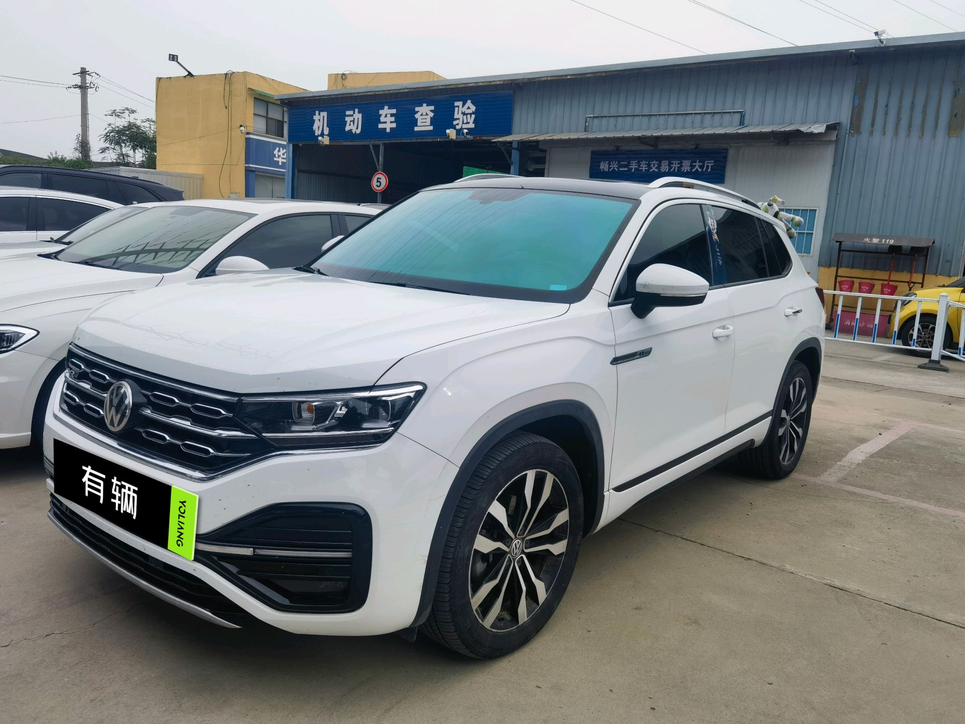 Volkswagen Tharu 2019 2.0TSI DCT 380TSI AWD R-Line